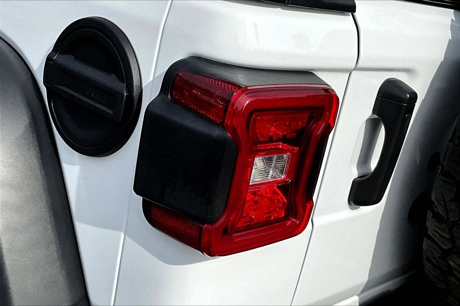 Used 2022 Jeep Wrangler Rubicon w/ Steel Bumper Group image 29