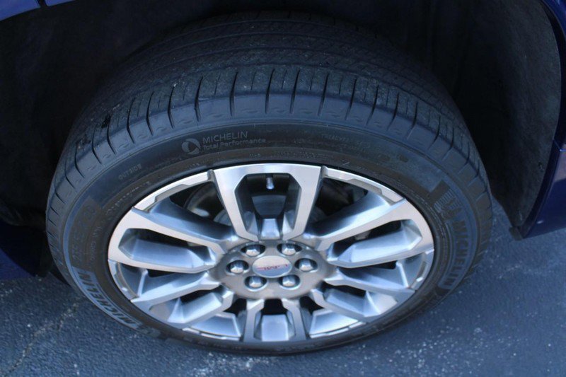 Certified 2023 GMC Acadia Denali w/ Denali Technology Package image 8