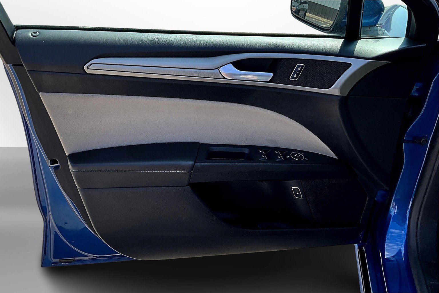 Used 2018 Ford Fusion S image 25
