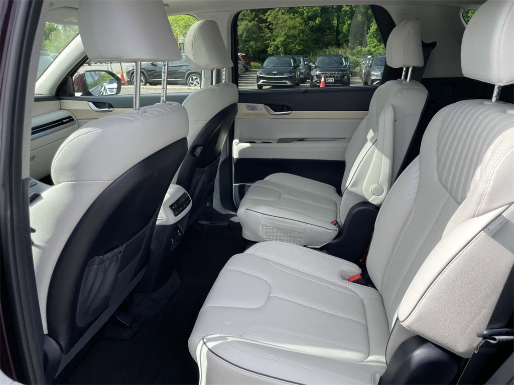 Certified 2024 Hyundai Palisade Limited image 11