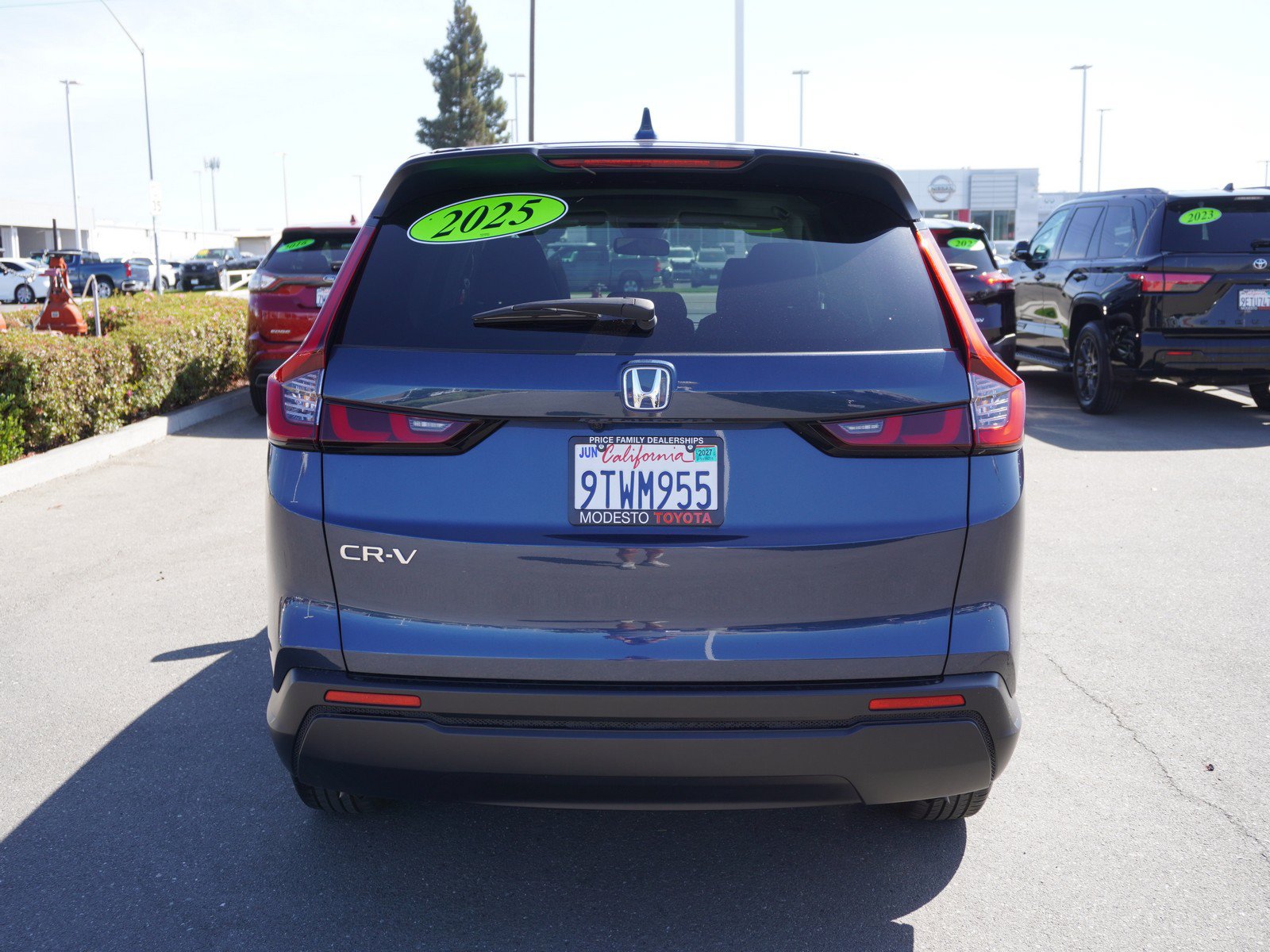 Used 2025 Honda CR-V EX image 9