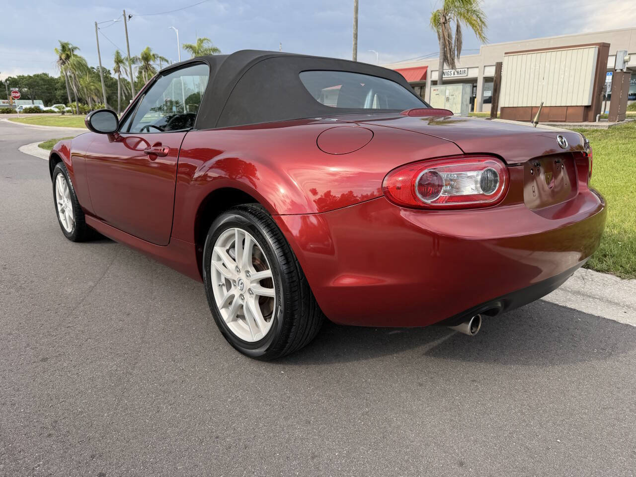 Used 2012 MAZDA MX-5 Miata Sport w/ Convenience Pkg RWD image 5