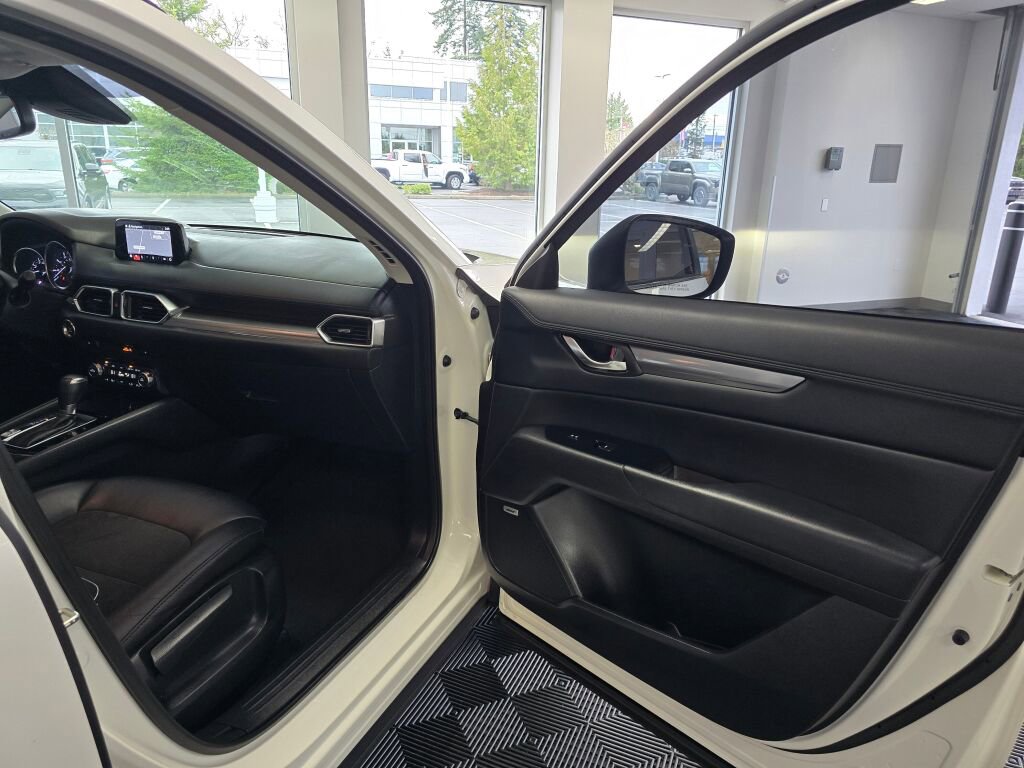 Used 2018 MAZDA CX-5 Touring w/ Preferred Equipment Package image 43