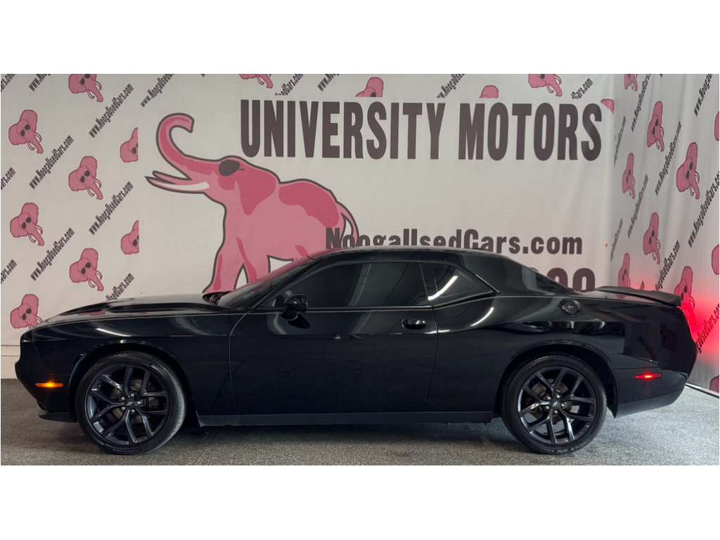 Used 2020 Dodge Challenger SXT w/ Blacktop Package RWD image 8