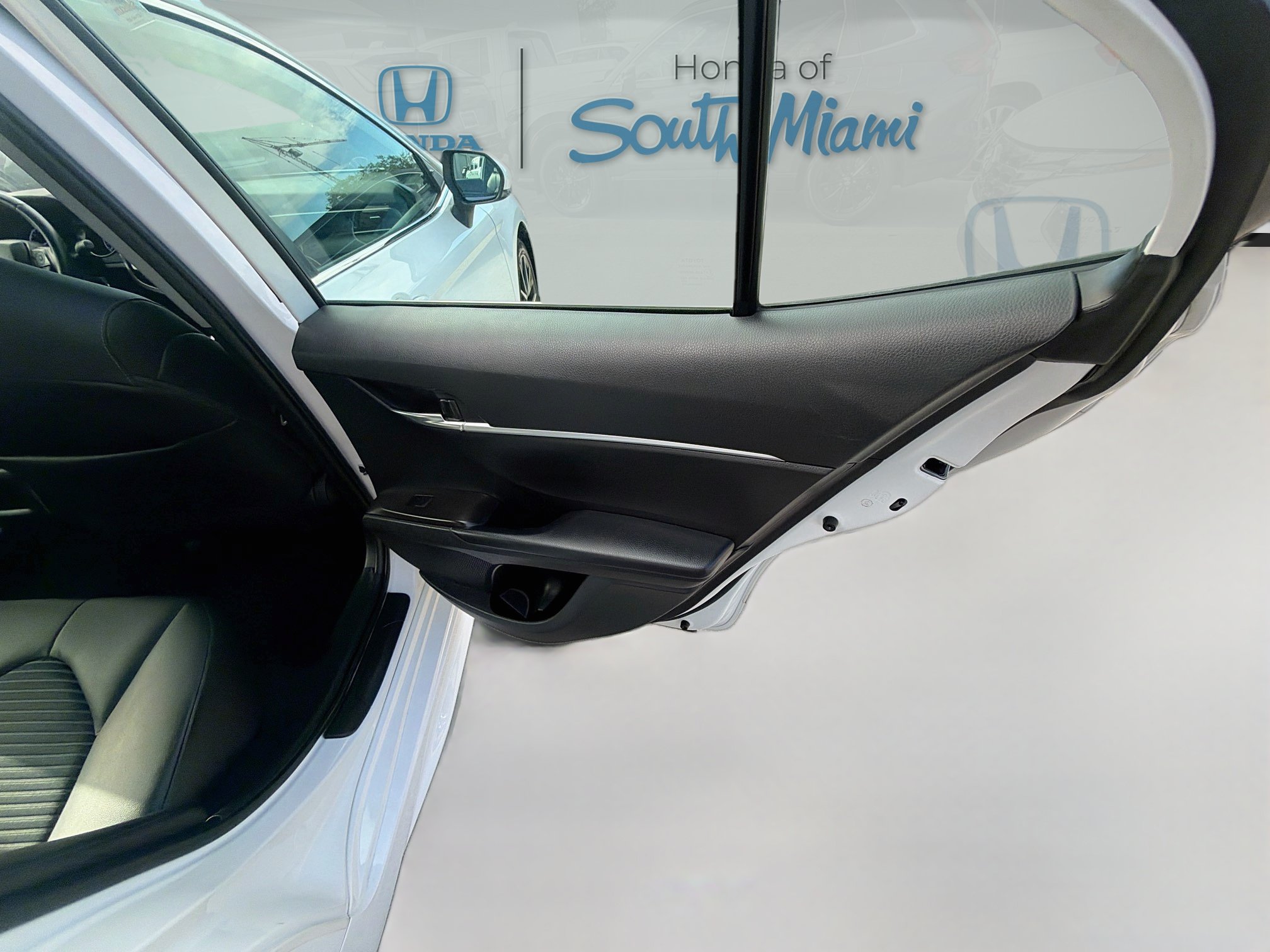 Used 2023 Toyota Camry SE FWD image 29