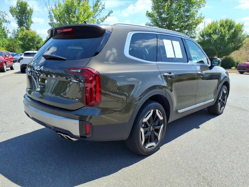 Used 2025 Kia Telluride S FWD image 32