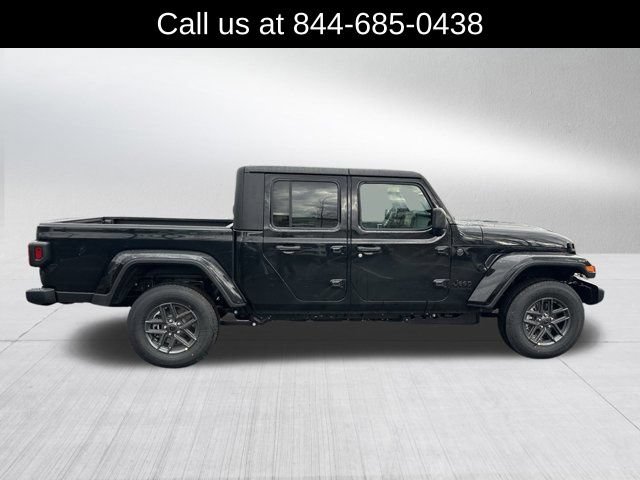 New 2026 Jeep Gladiator Sport AWD/4WD image 5