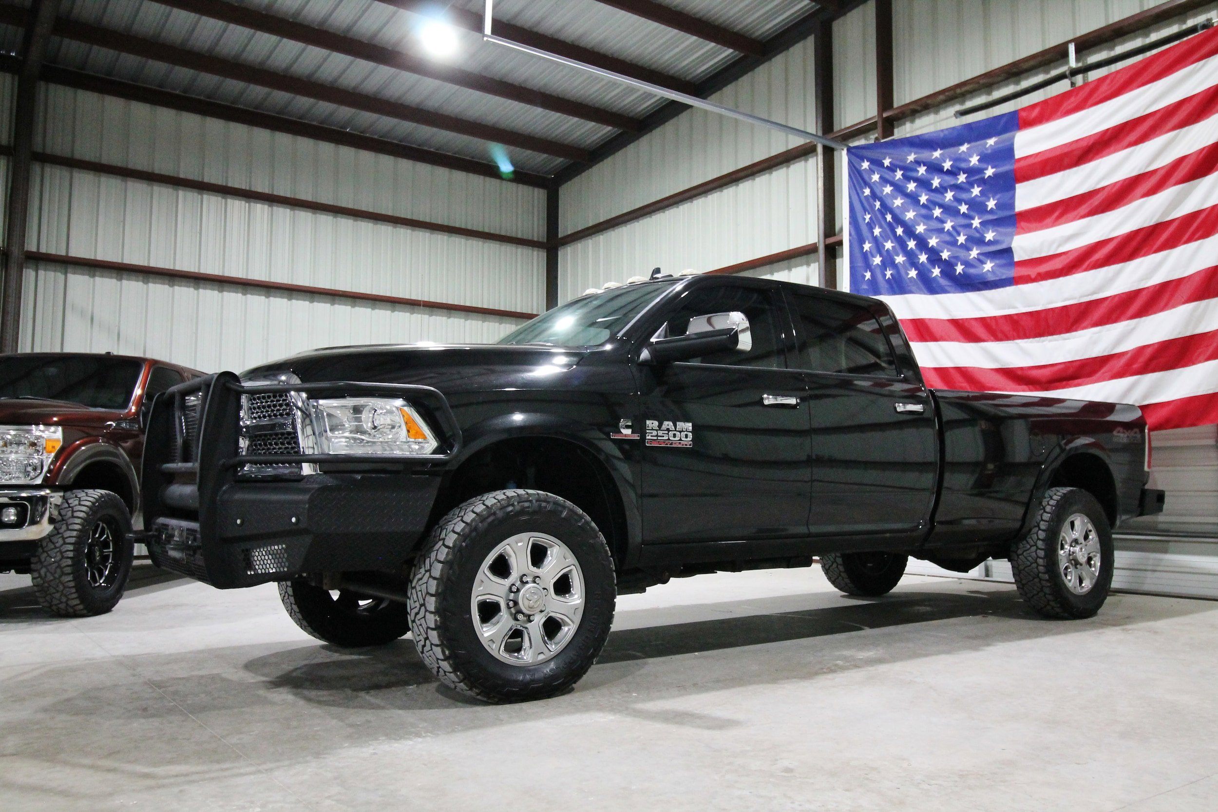 Used 2017 RAM 2500 Laramie w/ Convenience Group AWD/4WD image 4