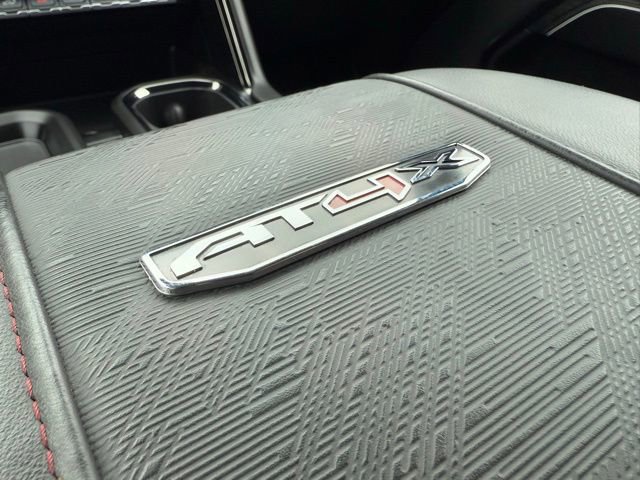 Used 2025 GMC Sierra 2500 AT4X image 34
