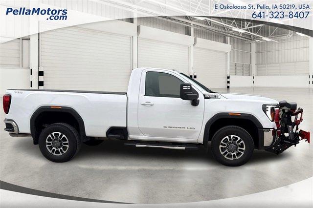 Used 2024 GMC Sierra 2500 SLE w/ SLE Convenience Package image 2