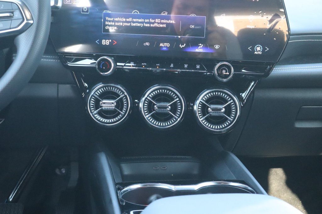 New 2026 Chevrolet Blazer EV LT w/ Midnight/Sport Edition FWD image 28