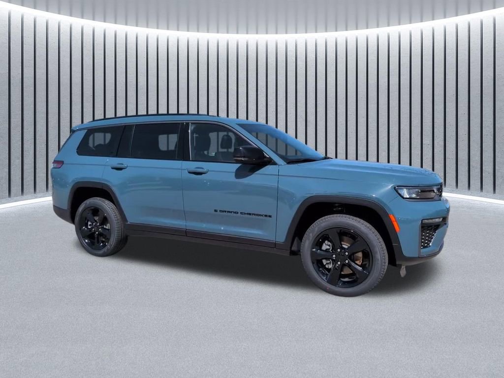 New 2026 Jeep Grand Cherokee L Limited AWD/4WD image 4