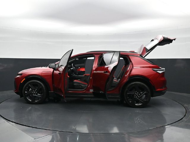 Used 2025 Chevrolet Equinox EV RS w/ Convenience Package II FWD image 56