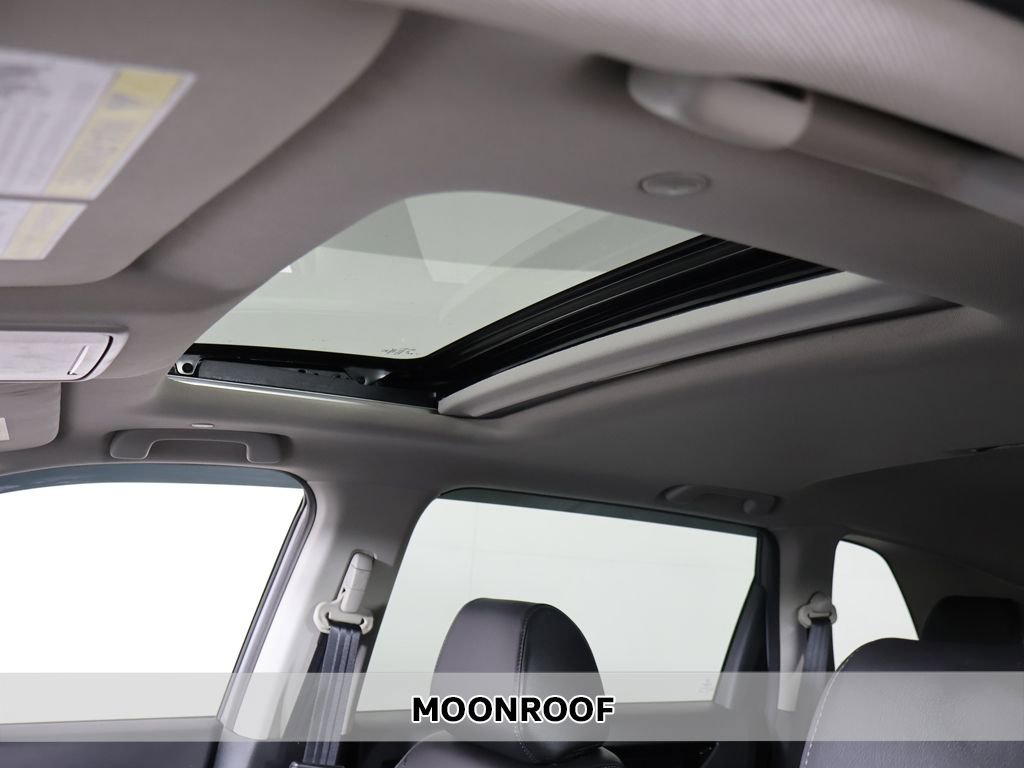 Used 2025 Honda CR-V EX-L image 3