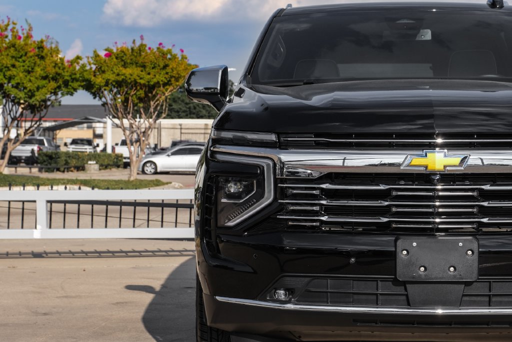 Used 2026 Chevrolet Suburban Premier RWD image 50