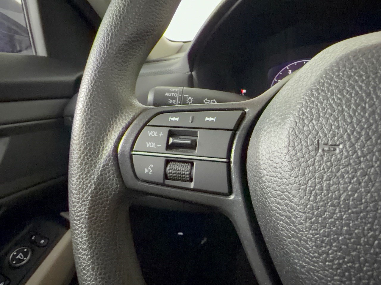 Certified 2024 Honda Accord EX image 18