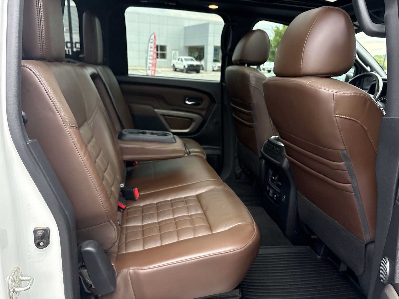 Used 2021 Nissan Titan Platinum Reserve w/ Moonroof Package AWD/4WD image 28