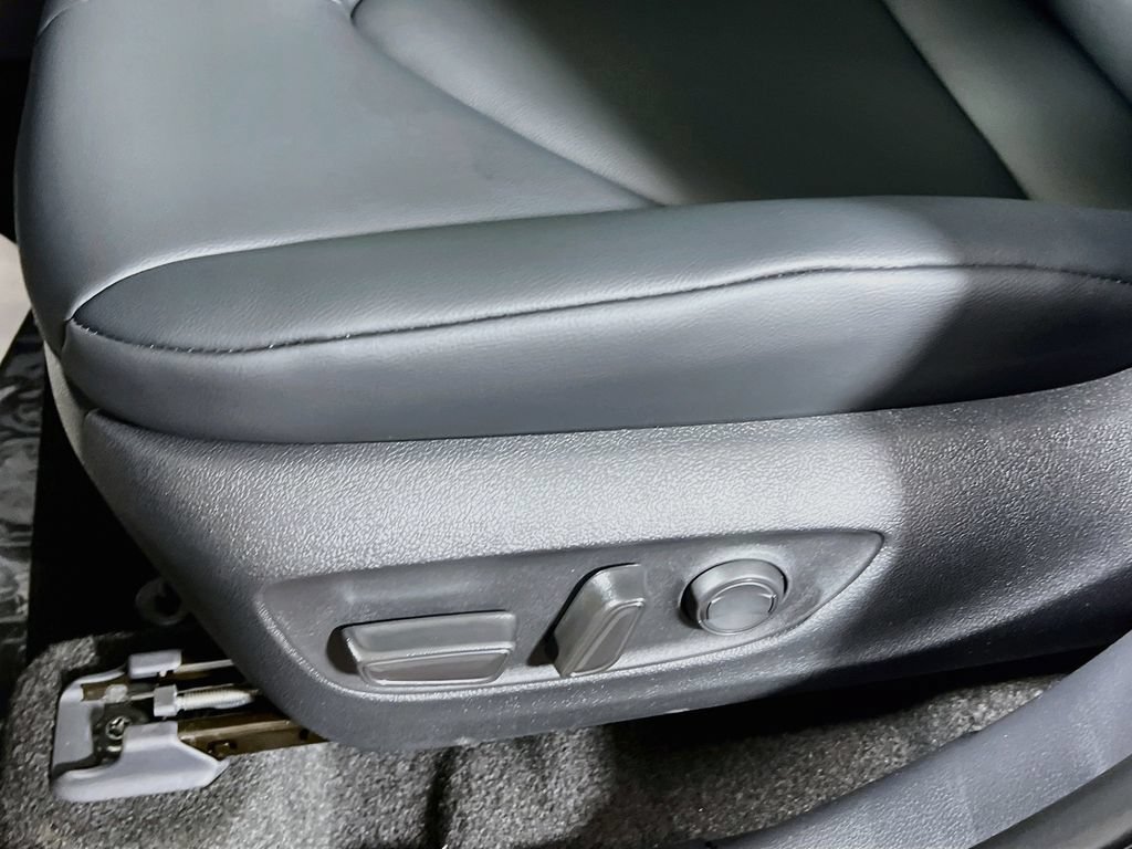 Certified 2026 Toyota Highlander XLE AWD/4WD image 15