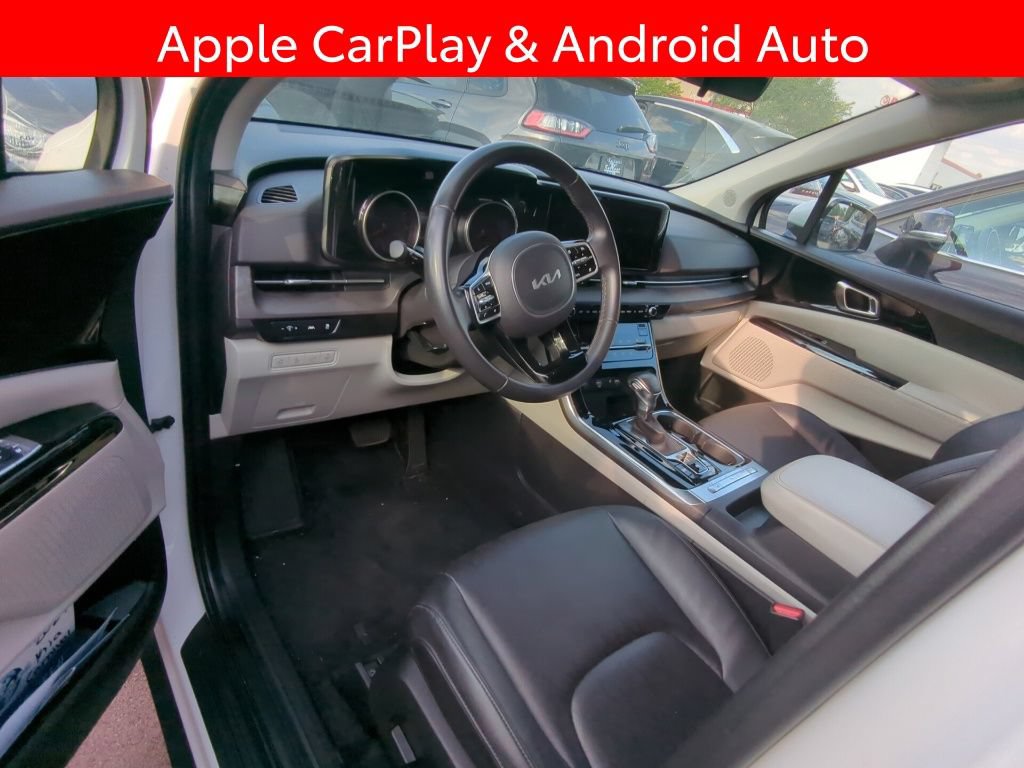 Used 2024 Kia Carnival EX FWD image 7