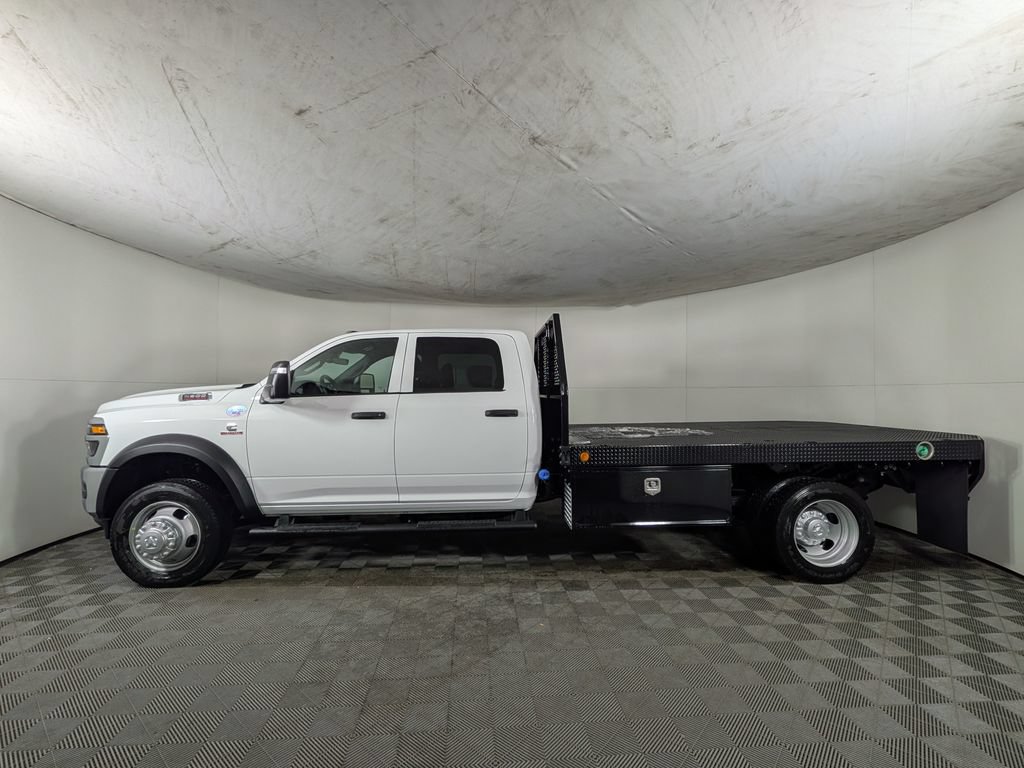 New 2026 RAM 5500 Tradesman w/ Chrome Appearance Group AWD/4WD image 3