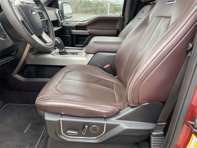 Used 2015 Ford F150 Platinum w/ Equipment Group 701A Luxury image 11