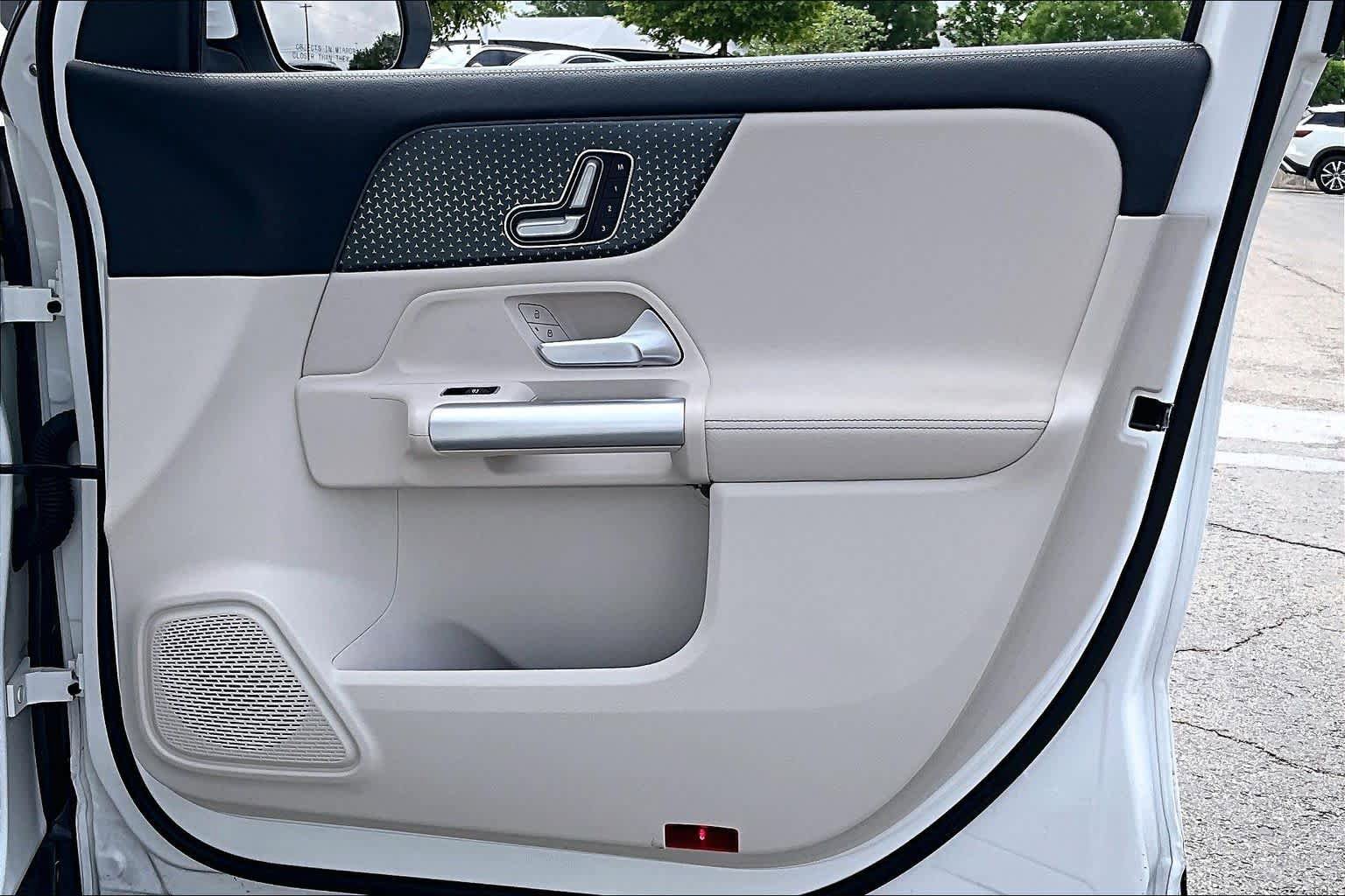 Certified 2025 Mercedes-Benz GLA 250 image 23