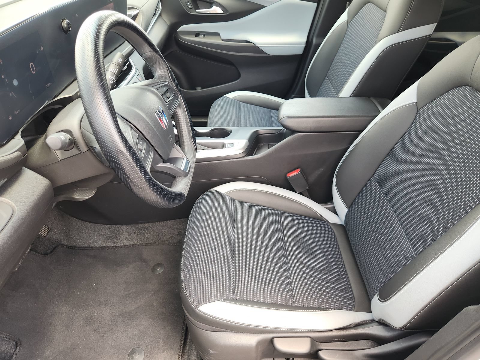 Used 2025 Buick Envista Preferred w/ Convenience II Package FWD image 16