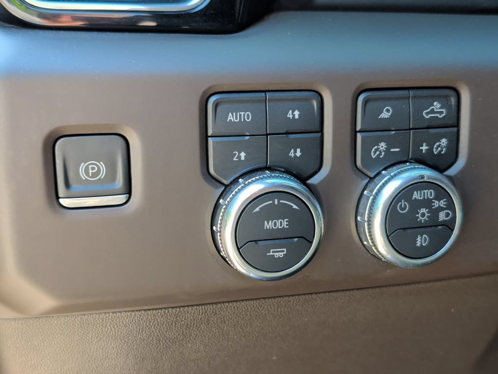 Used 2022 GMC Sierra 1500 Denali AWD/4WD image 14
