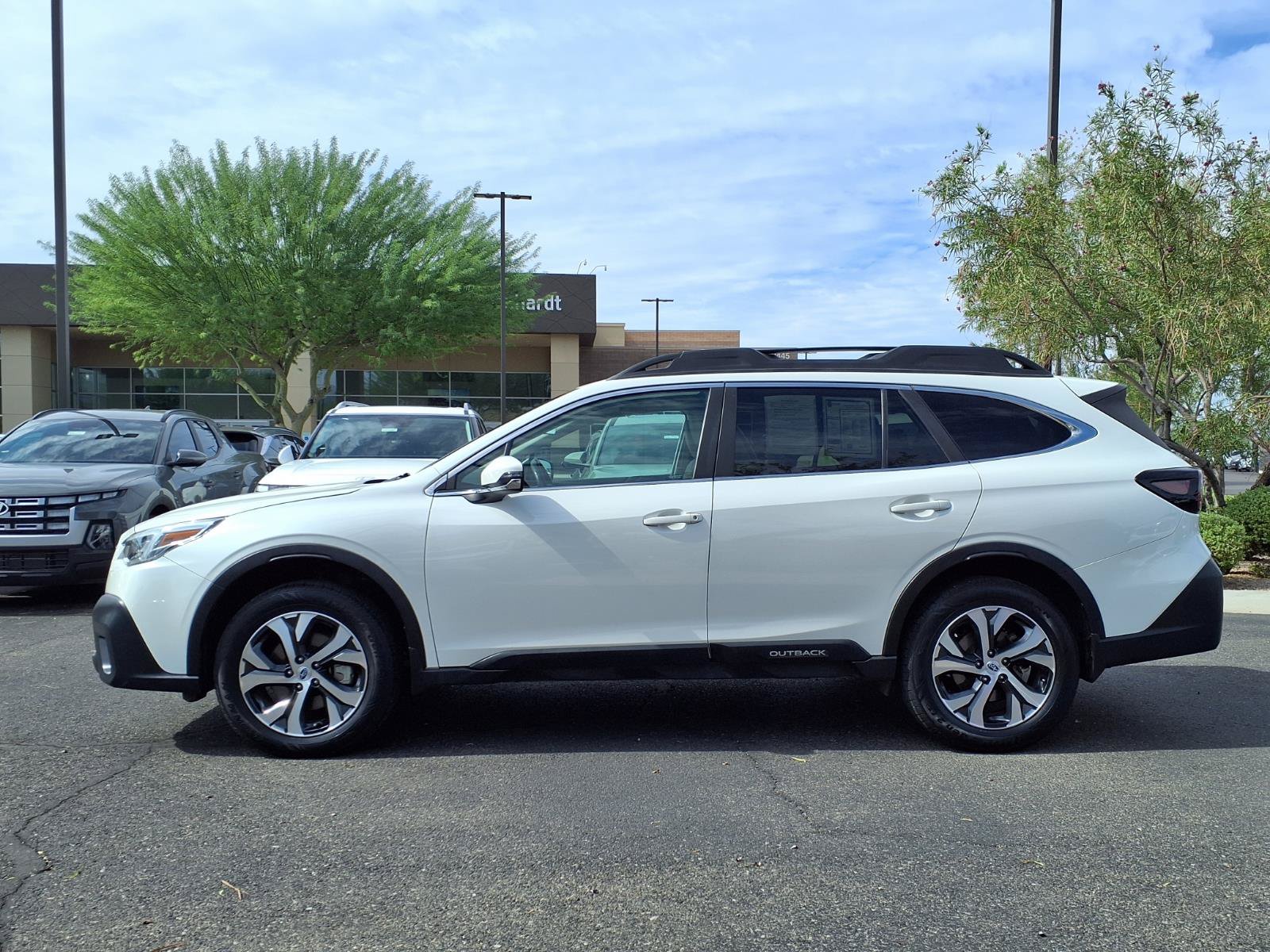 Used 2021 Subaru Outback Limited w/ Popular Package #2 AWD/4WD image 3