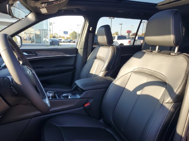 New 2027 Jeep Grand Cherokee L Limited AWD/4WD image 5