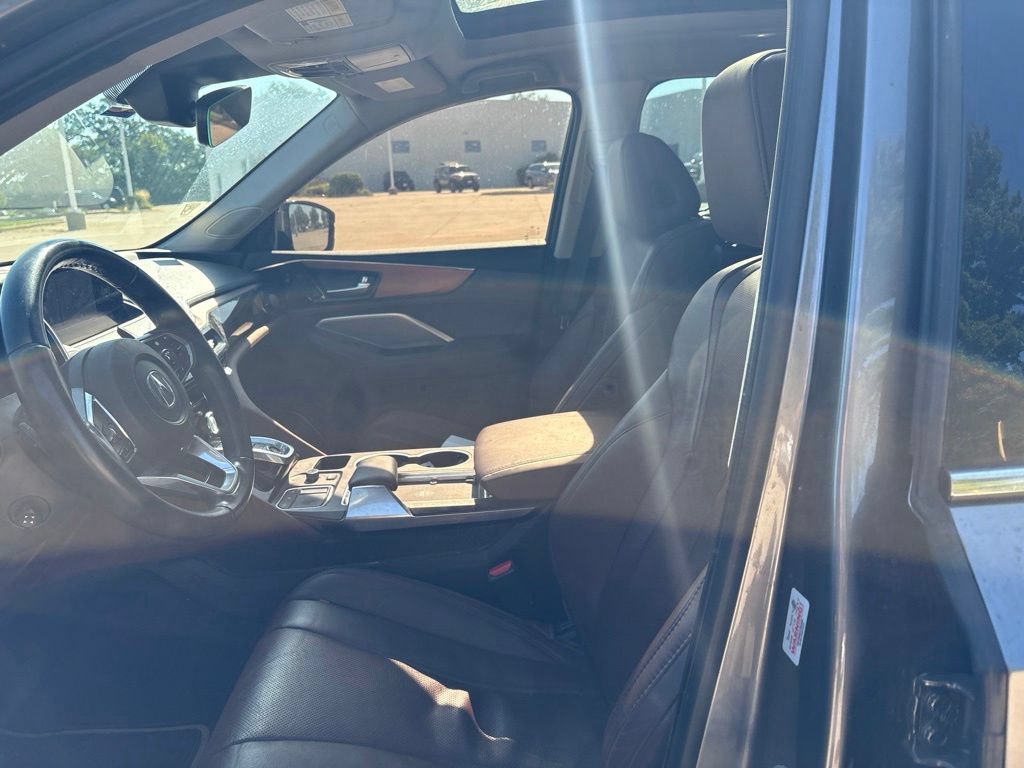 Used 2022 Acura MDX w/ Technology Package AWD/4WD image 10