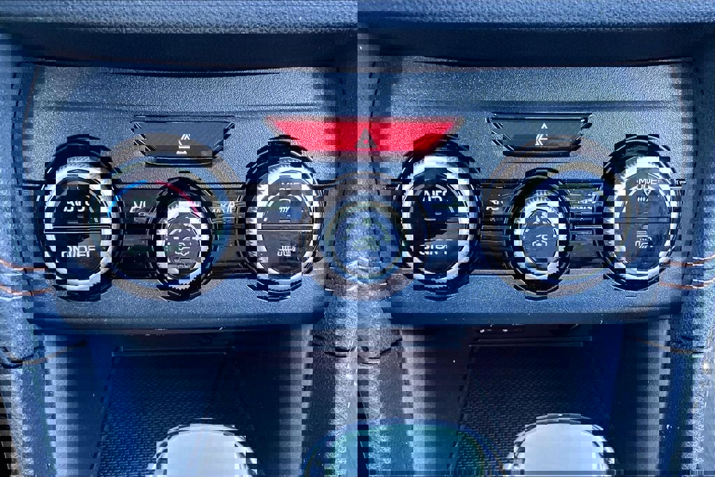 Used 2023 Subaru Crosstrek 2.0i Premium image 31