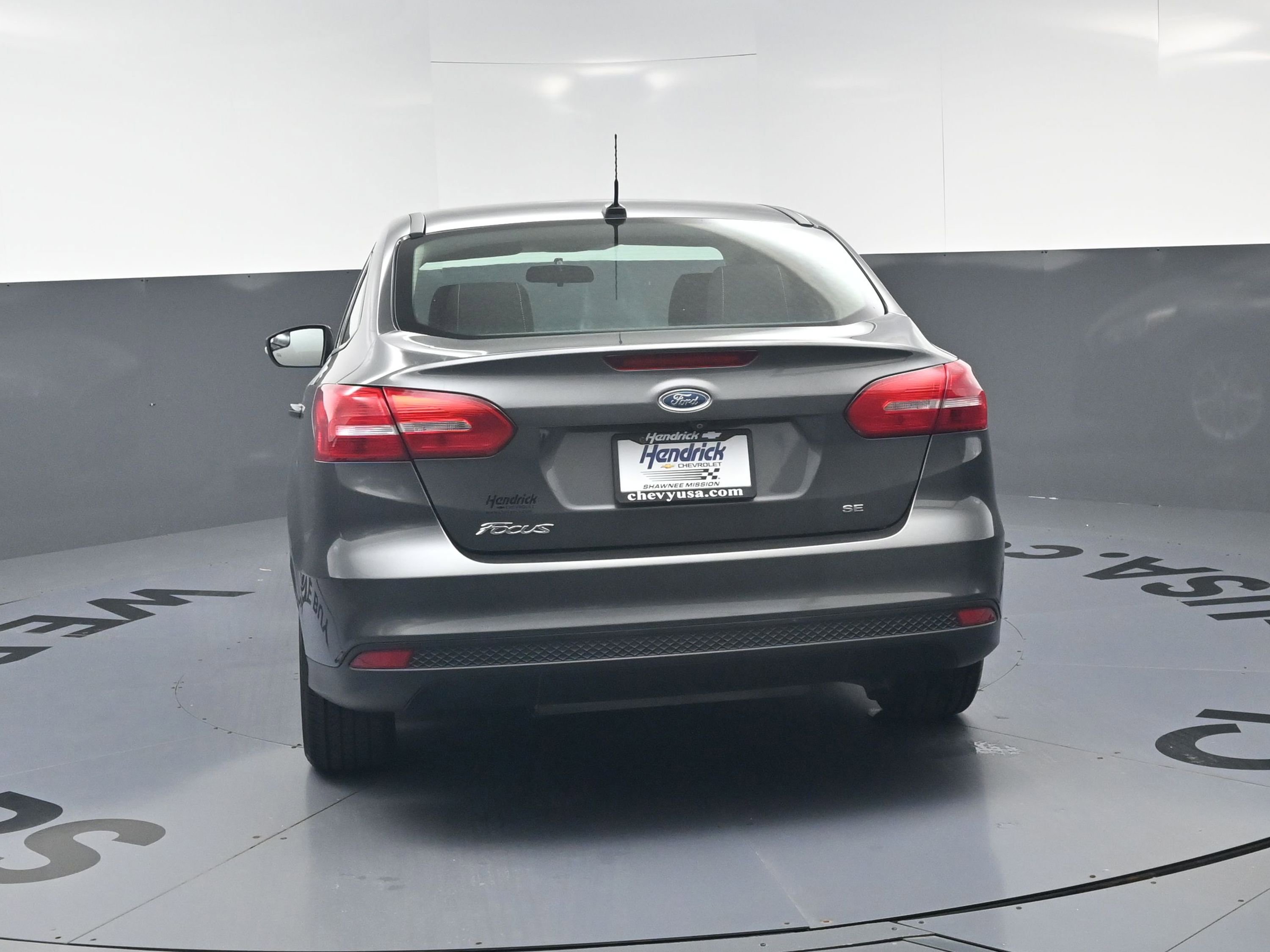 Used 2018 Ford Focus SE w/ Cold Weather Package FWD image 8