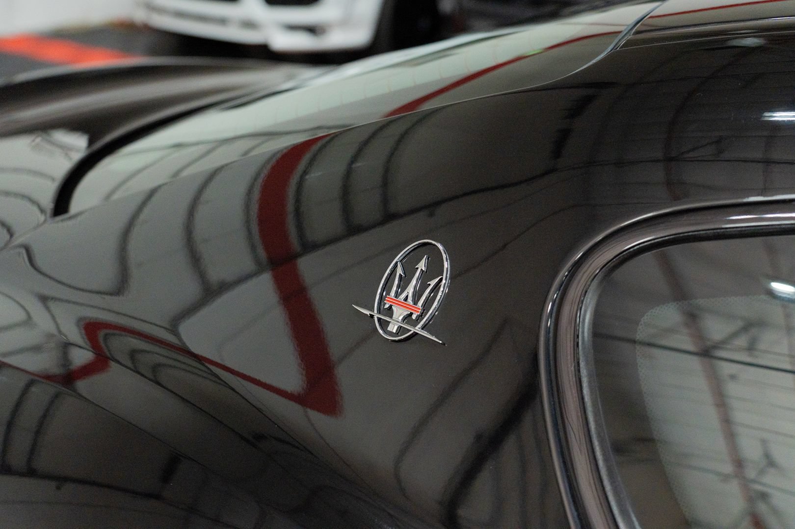 Used 2014 Maserati GranTurismo Sport RWD image 15
