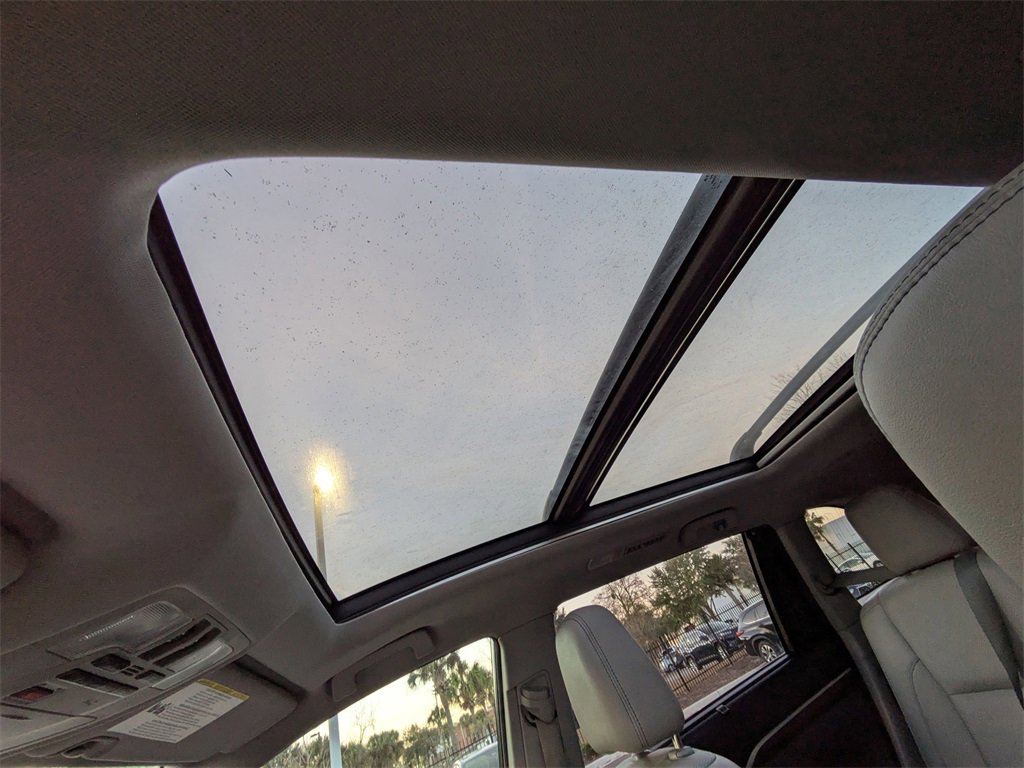 Used 2015 Toyota Highlander Limited Platinum image 23