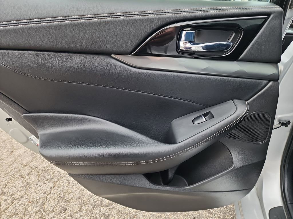 Used 2021 Nissan Maxima 3.5 SV w/ Floor Mat Group image 35