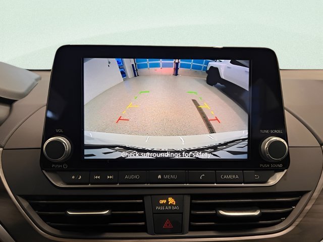 Used 2025 Nissan Altima 2.5 SV FWD image 20