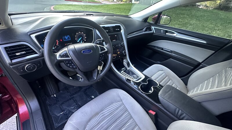 Used 2016 Ford Fusion S FWD image 9