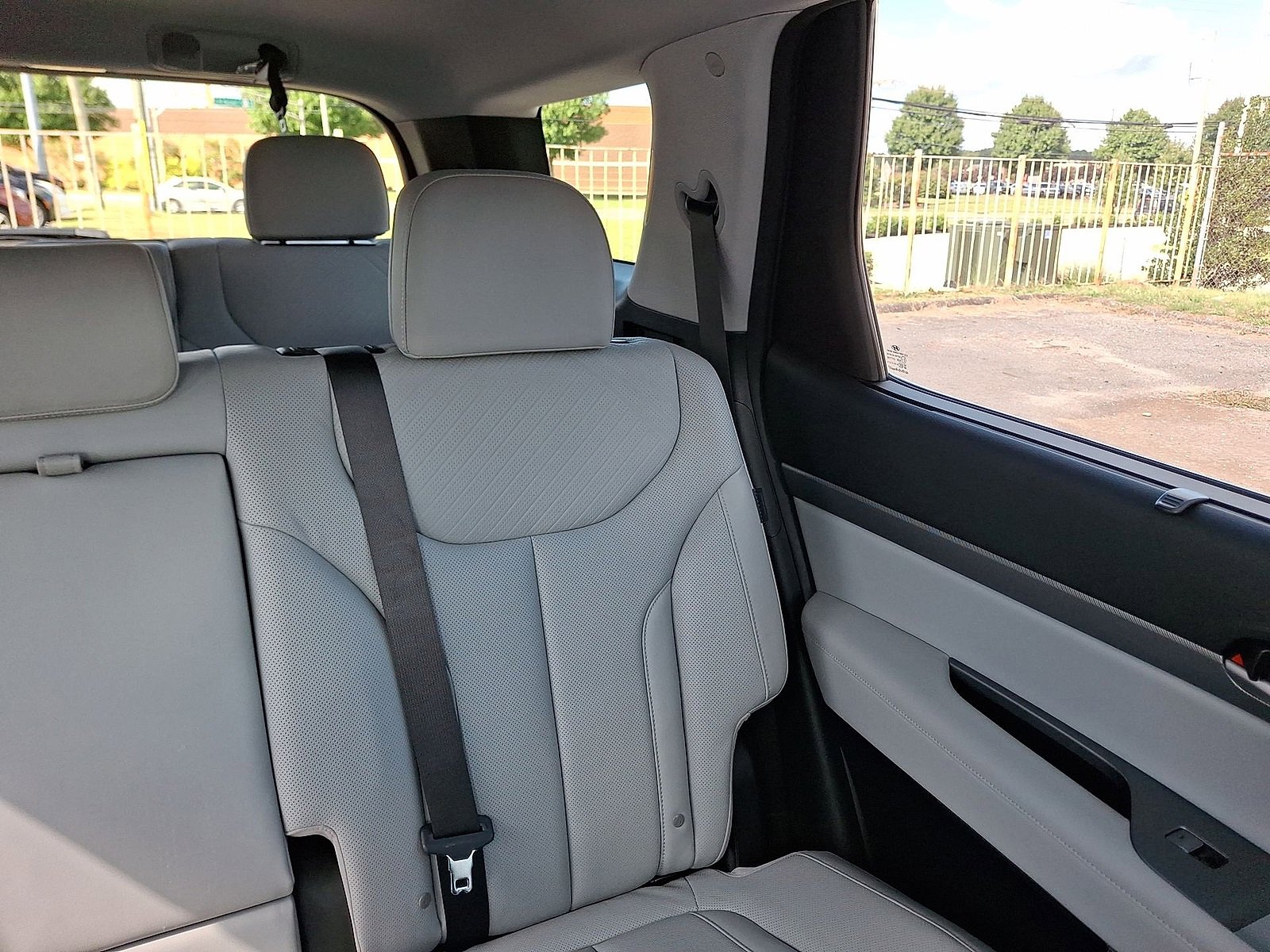 Used 2023 Hyundai Palisade SEL image 14