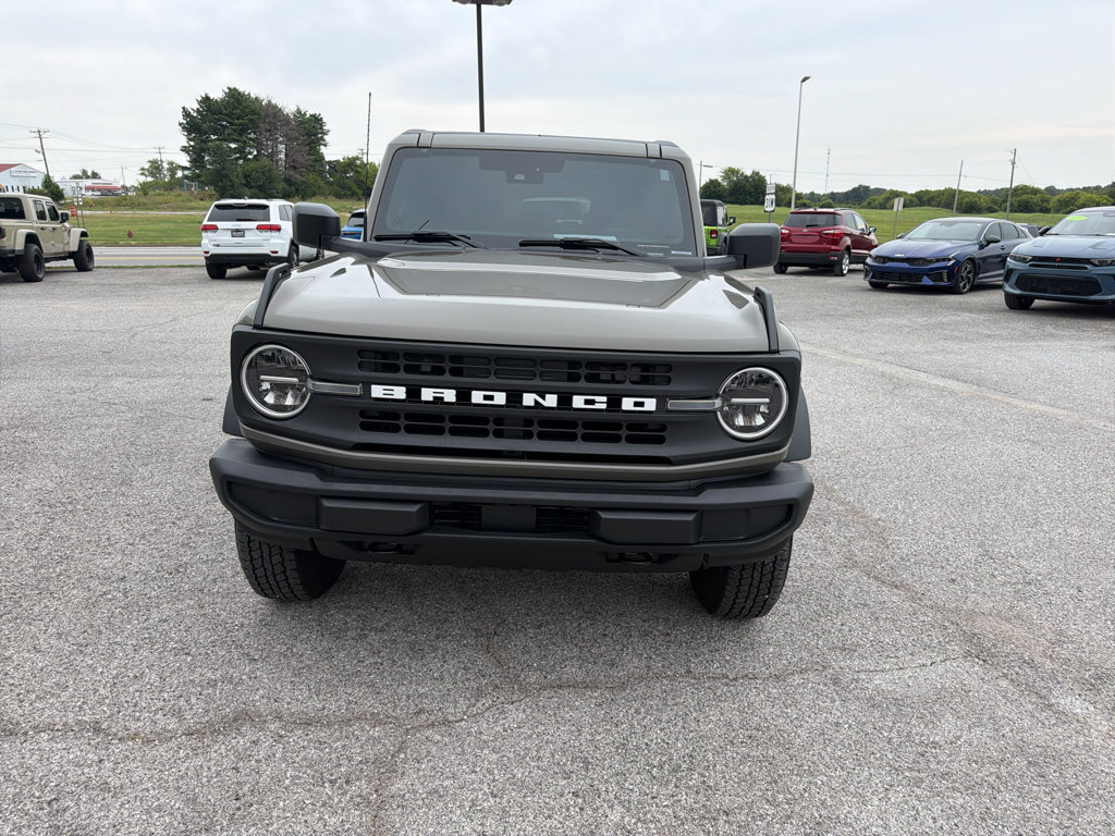 Used 2025 Ford Bronco Big Bend AWD/4WD image 2