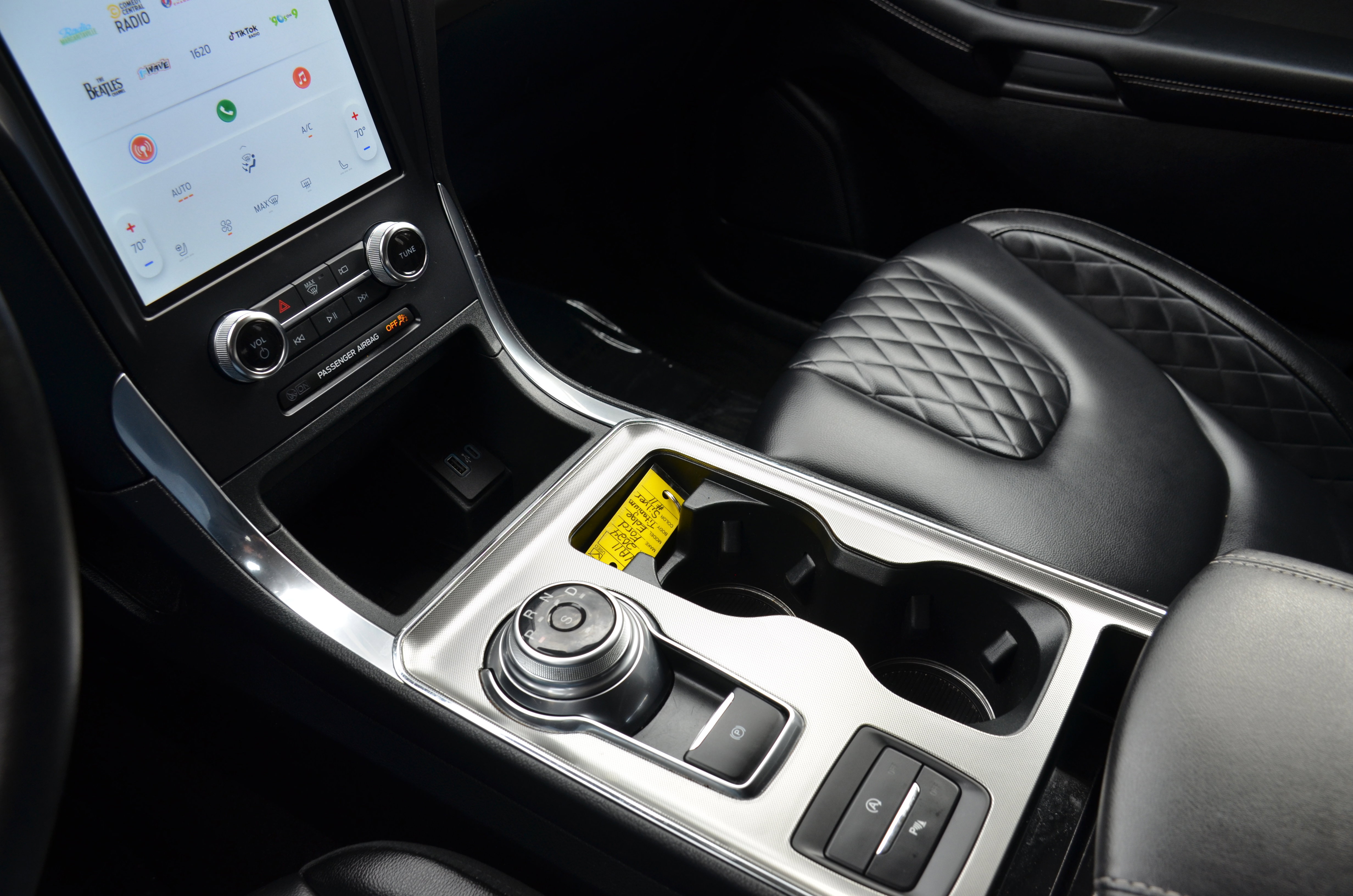 Used 2024 Ford Edge Titanium image 12