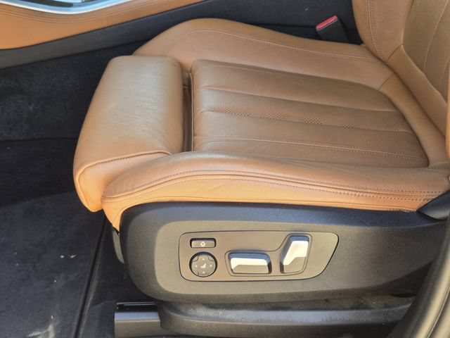 Used 2022 BMW X5 xDrive40i w/ M Sport Package AWD/4WD image 23