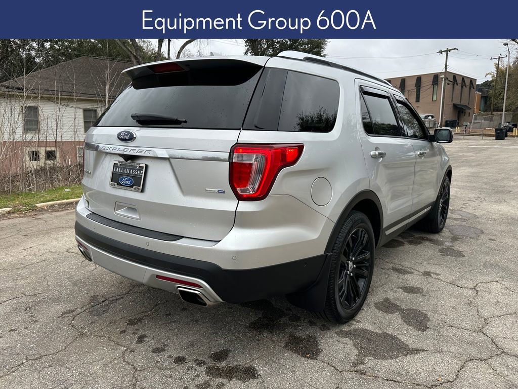 Used 2016 Ford Explorer Platinum image 3