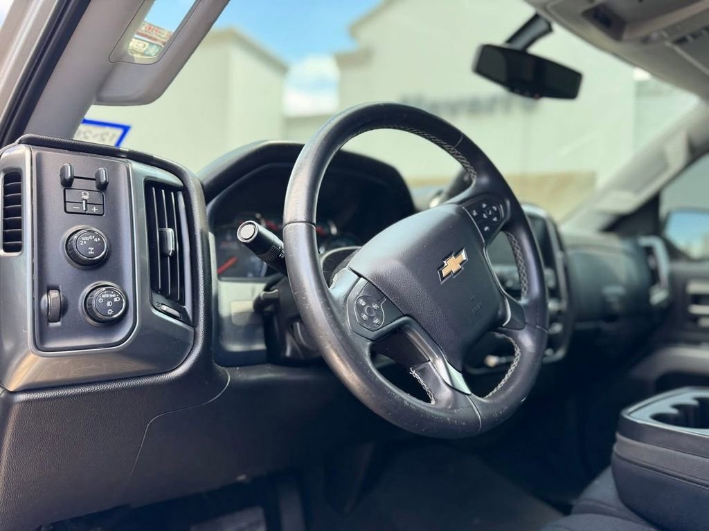 Used 2017 Chevrolet Silverado 1500 LT w/ All Star Edition AWD/4WD image 9