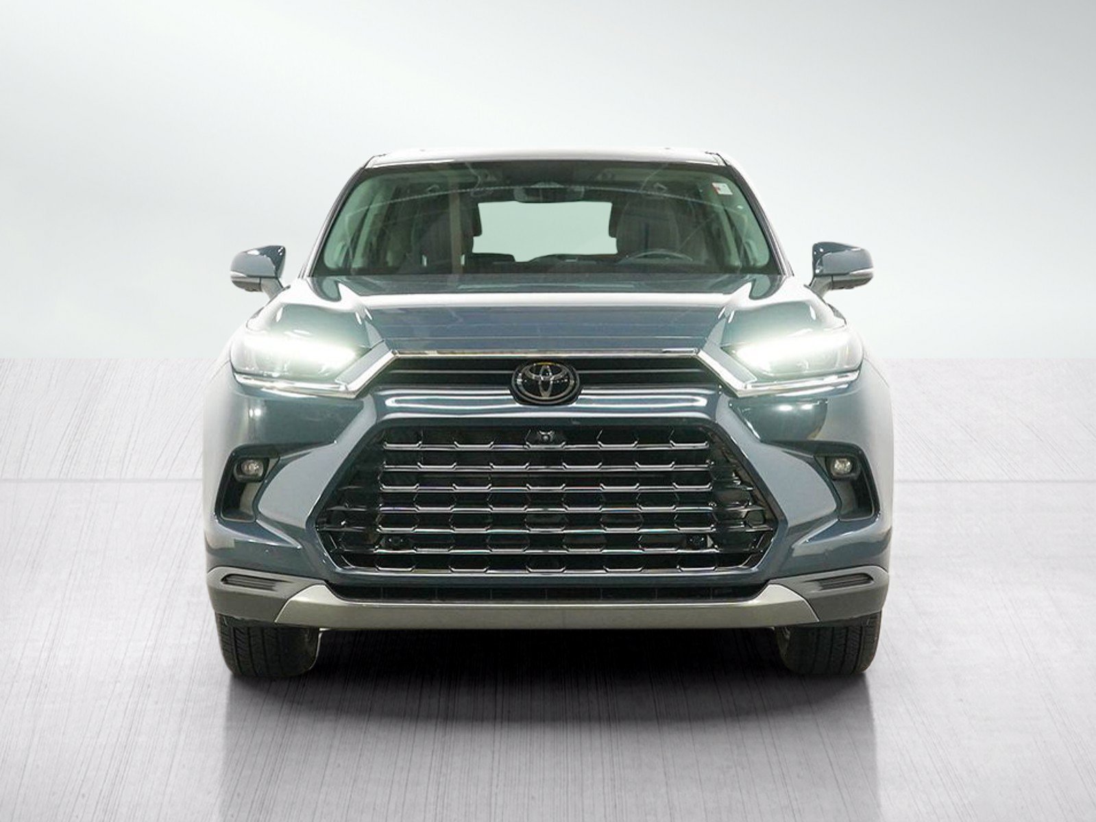 Used 2024 Toyota Grand Highlander AWD Hybrid image 8