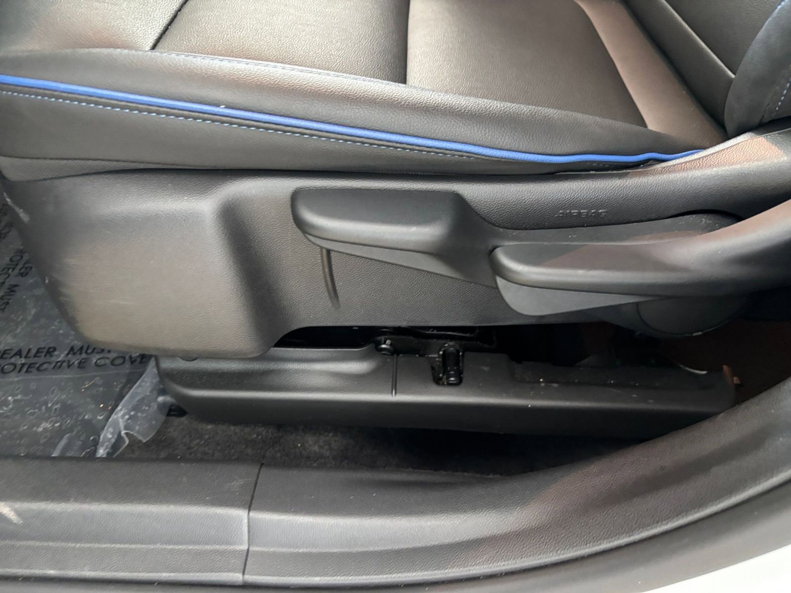 Used 2025 Buick Envista Sport Touring image 23