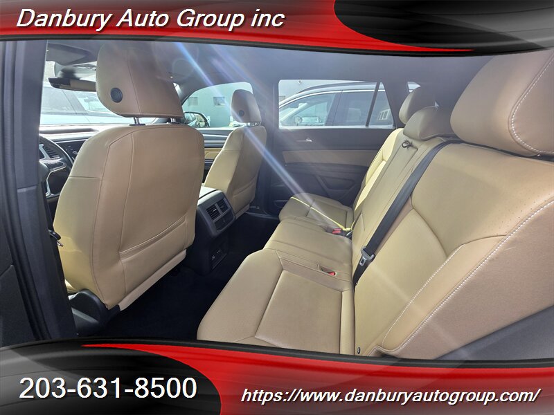 Used 2020 Volkswagen Atlas Cross Sport SEL AWD/4WD image 7
