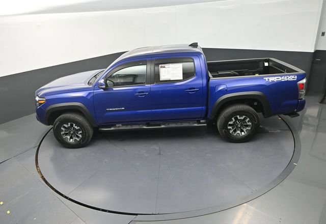 Used 2022 Toyota Tacoma TRD Off-Road w/ TRD Premium Off Road Package image 14
