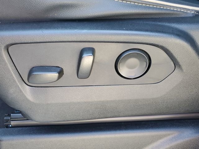 Used 2024 Chevrolet Suburban Premier AWD/4WD image 21