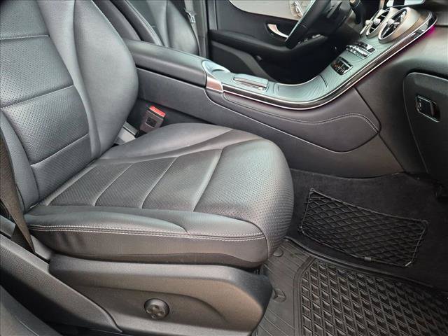 Used 2020 Mercedes-Benz GLC 300 image 20